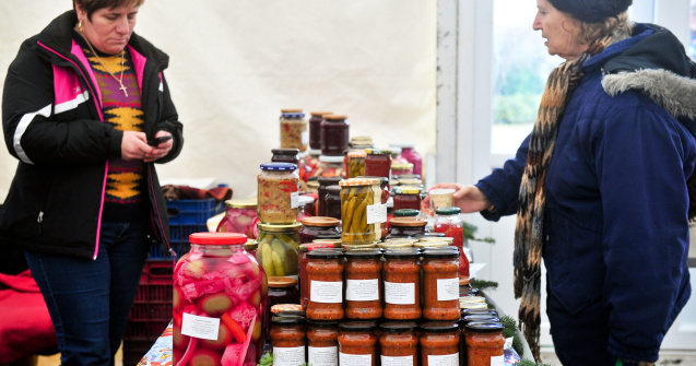 Scumpirile golesc cămările. Motivul pentru care sunt în pericol proviziile pentru iarnă