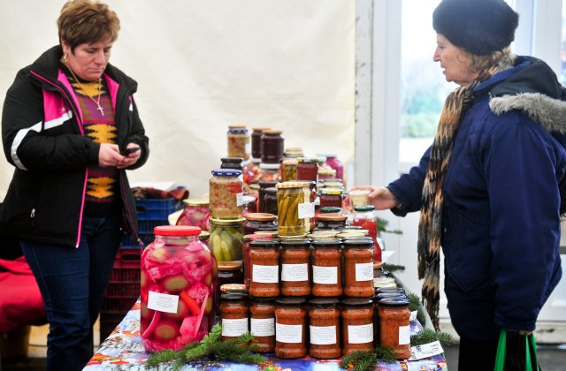 Scumpirile golesc cămările. Motivul pentru care sunt în pericol proviziile pentru iarnă