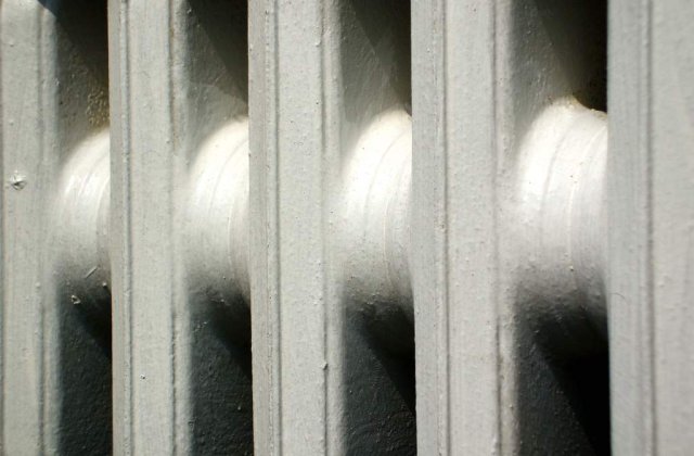 Radet Bucuresti intrerupe furnizarea caldurii pe timpul zilei