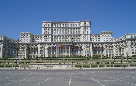 Dezbatere "cu nabadai" in Parlament privind Legea pensiilor