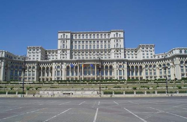 Dezbatere "cu nabadai" in Parlament privind Legea pensiilor