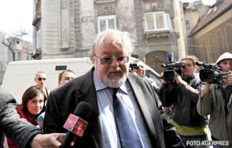 Costiniu vrea pensionare de urgenta