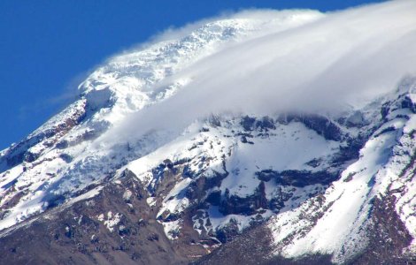 Cursuri online pentru elevii blocati din cauza norului de cenusa