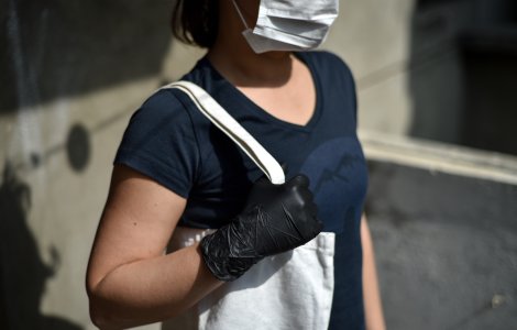 Moda revine! Sacoșa de pânză reintră în folosință