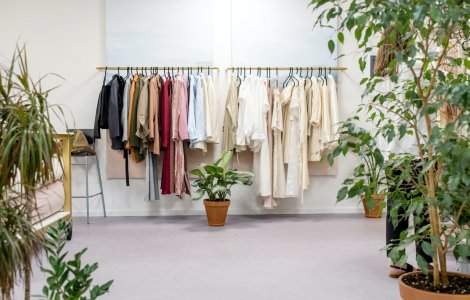  Top  9 articole din garderoba unei femei care îi înnebunesc pe bărbați