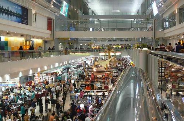 Companiile aeriene "inghesuie" calatorii pentru a face fata cererii