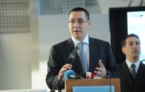 Ponta, dupa ce i-au cazut microfoanele cand vorbea: Asta e tara lui Basescu, microfoane peste tot