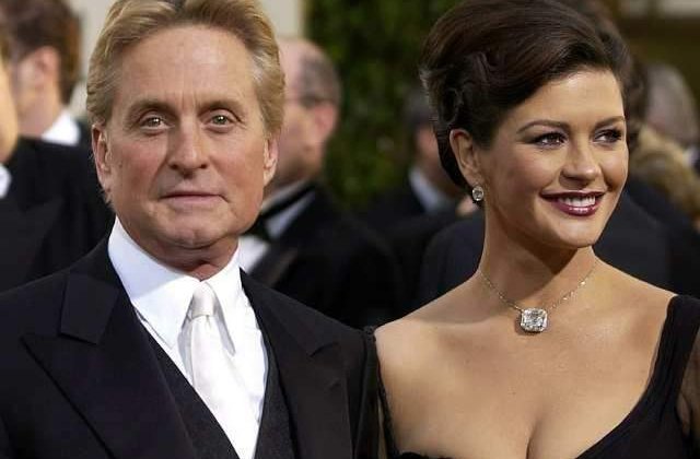 Michael Douglas si Catherine Zeta-Jones au petrecut impreuna de Halloween