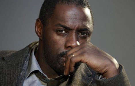 Idris Elba, spitalizat dupa ce a suferit o criza de astm la bordul unui avion