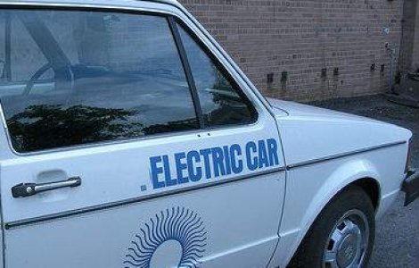 Automobilul electric: Prioritate nationala pentru Boc