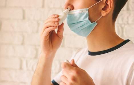 Spray-ul nazal anti-COVID ar putea pune capăt pandemiei. Când va fi gata