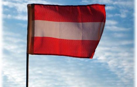 Fischer, castigatorul prezidentialelor din Austria