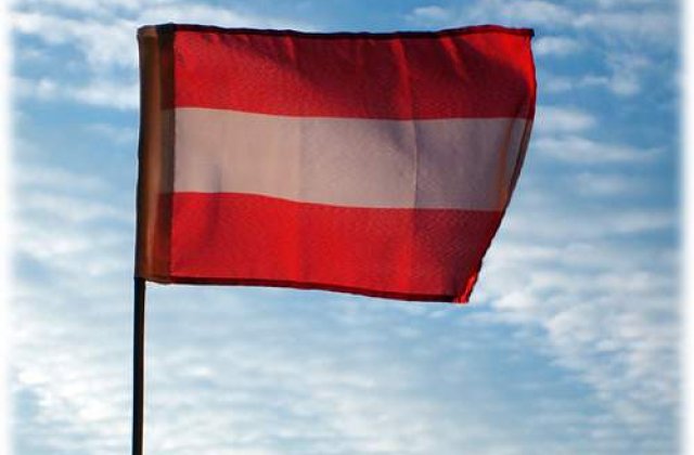 Fischer, castigatorul prezidentialelor din Austria