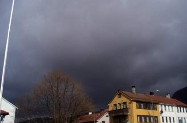 Norul de cenusa, mult mai putin periculos decat au crezut autoritatile