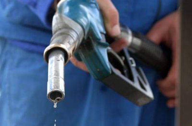 Accizele la carburanti vor fi majorate de Guvern cu 16-21%, din luna ianuarie