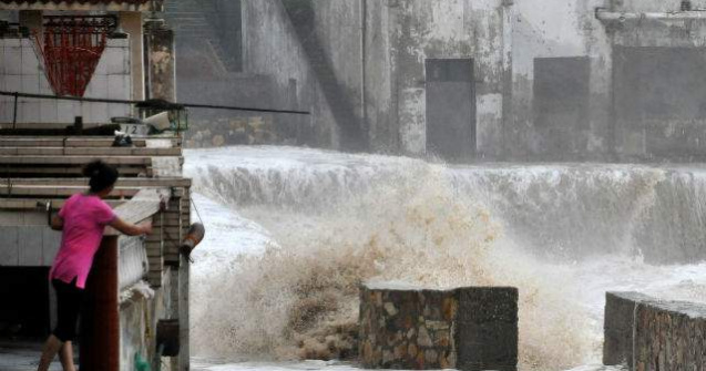 Taifunul Haiyan a atins coastele Filipinelor