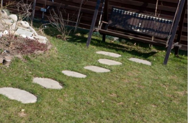 Aleea din grădină: 7 sfaturi pentru un proiect reușit