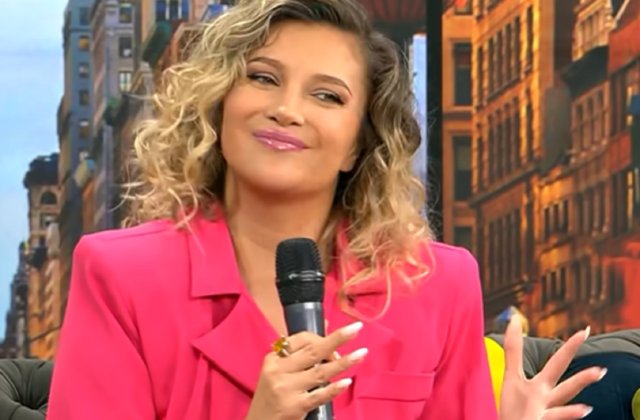 Lora s-a g&acirc;ndit să adopte un copil! Care este adevăratul motiv pentru care a luat această decizie