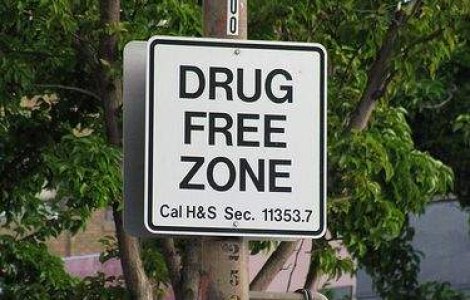 Politist, traficant de droguri