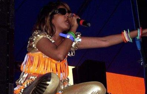  Video  Noul videoclip M.I.A., prea violent pentru YouTube