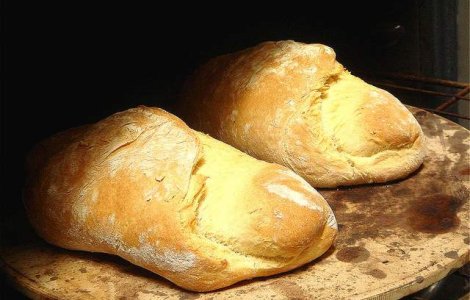 Inca un record pentru Romania: Cea mai mare paine de cartofi