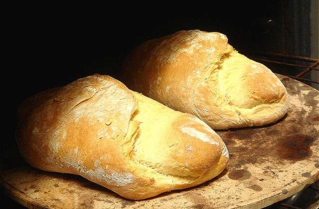 Inca un record pentru Romania: Cea mai mare paine rustica de cartofi