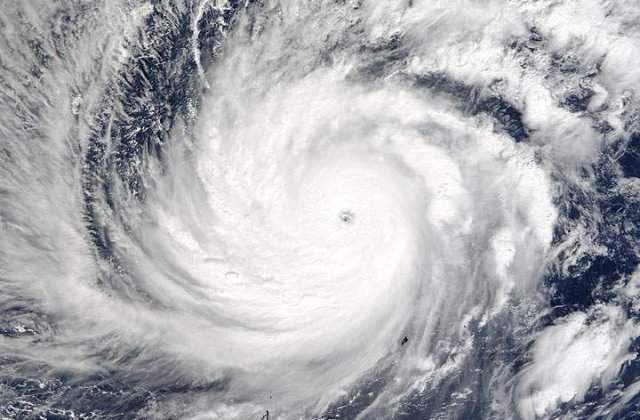 Sute de morti in Filipine, in urma trecerii taifunului Haiyan - Guvern