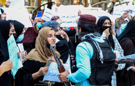 Avertisment ONU: Afganistan riscă să se scufunde în sărăcie