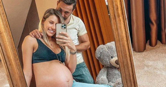 Gabriela Prisăcariu a născut! Ce mesaj i-a transmis Dani Oțil fiului său: „Promit să...”