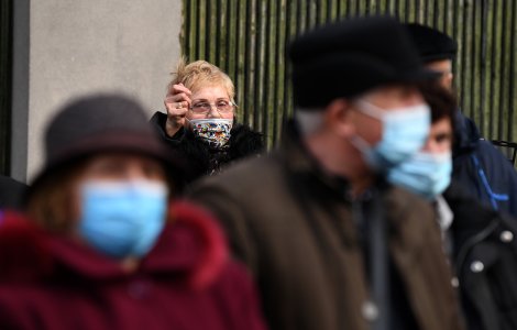 INS: Pensia medie lunară a crescut în trimestrul al doilea