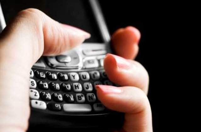 Utilizatorii de telefoane mobile, loiali marcii pe care o detin