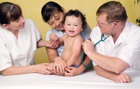 Ungaria ne "salveaza" bebelusii