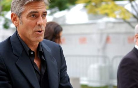 Explozive din timpul razboiului, gasite in lacul de langa vila lui George Clooney