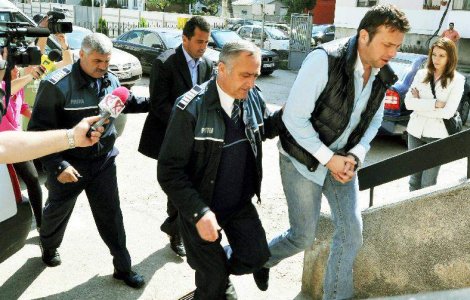 Scandalul din fotbal reincepe: Arbitrii, in arest