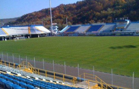 Primaria Bistrita vrea sa cumpere Stadionul Jean Padureanu in rate