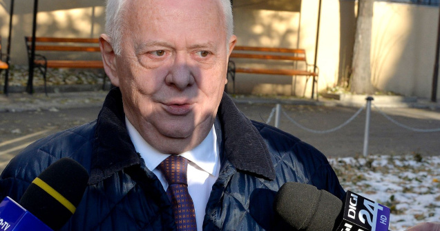 Viorel Hrebenciuc a fost condamnat definitiv la 3 ani de închisoare cu executare