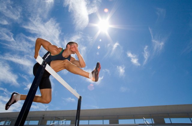 Cătălin Tecuceanu a câştigat proba de 800 m din cadrul concursului de atletism, înregistrând un nou record naţional