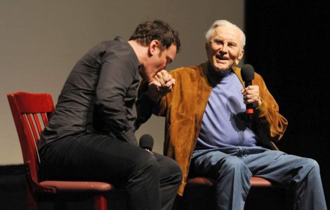 Actorul Kirk Douglas si-a facut blog la 93 de ani