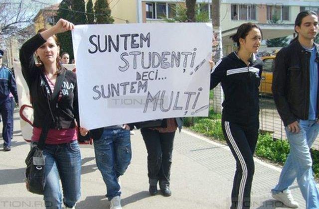 Studentii din Bucuresti si din tara ies in strada