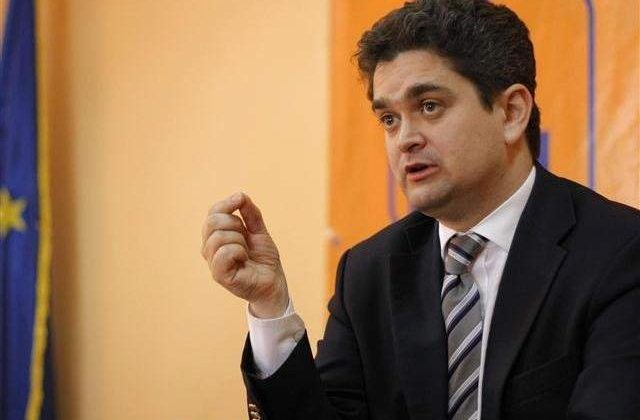 Paleologu: L-as fi sustinut pe Predoiu la prezidentiale, dar eu nu fac nimic la ordin