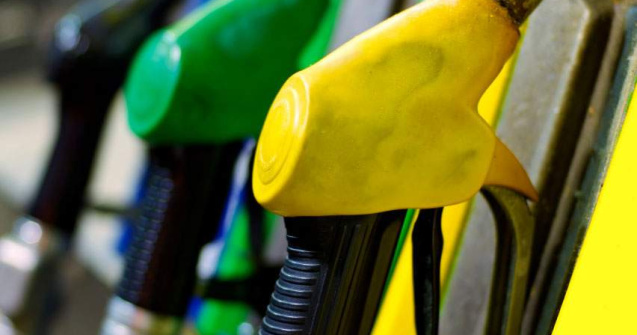 Noile accize vor scumpi benzina cu 30-40 bani/litru