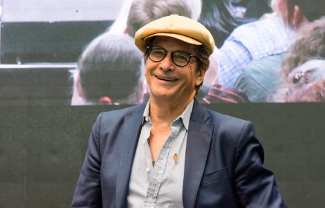  Top  Oameni celebri care și-au dat copiii spre adopție