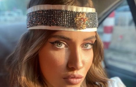 Iulia Albu, părere sinceră despre ținutele purtate de Simona Halep și Toni Iuruc la cununia civilă: „Ea nu lucrează cu un stilist”