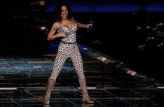 Nelson Mandela a petit-o pe Mel B