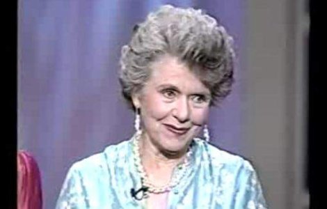 Actrita Helen Wagner a murit