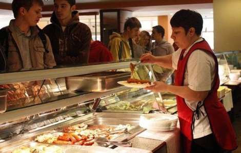 Subventia pentru cantine si camine va creste cu 10%