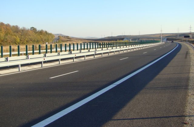 Fostul ministru al Transporturilor: "Lotul 2 al autostrăzii A10 Sebeș - Turda, finalizat în proporție de 98%"