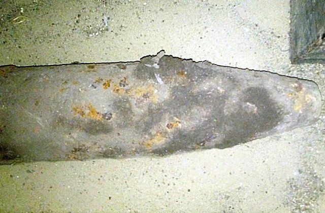 Un bărbat a intrat în sediul Poliției Târgu Neamț cu un proiectil