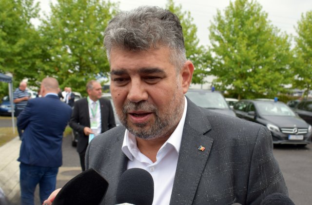 Ciolacu: În România aflată în plin val patru al pandemiei, președintele îi invită pe români să joace golf