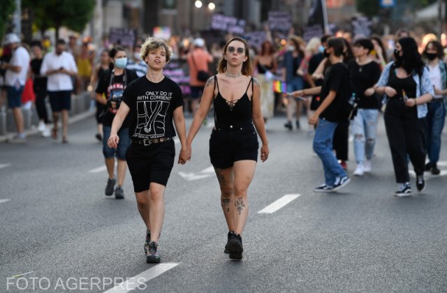 UE ne presează să găsim soluții pentru cuplurile de același sex. Ce fac &icirc;n acest timp autoritățile rom&acirc;ne